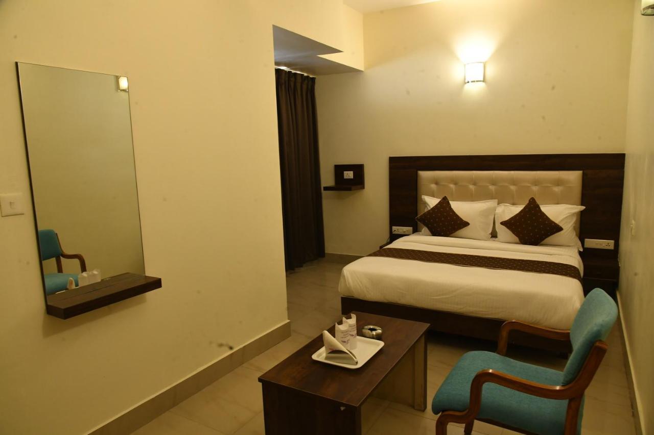Advaitha Residency Hotel Mysore Exterior photo