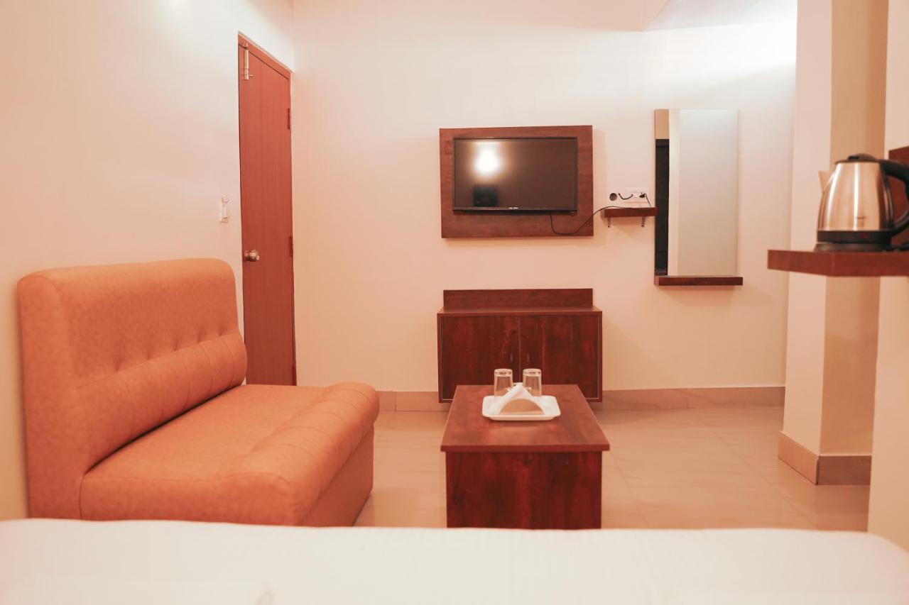 Advaitha Residency Hotel Mysore Exterior photo