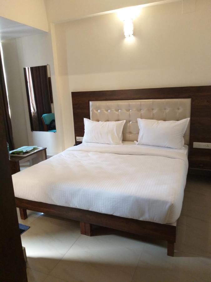 Advaitha Residency Hotel Mysore Exterior photo